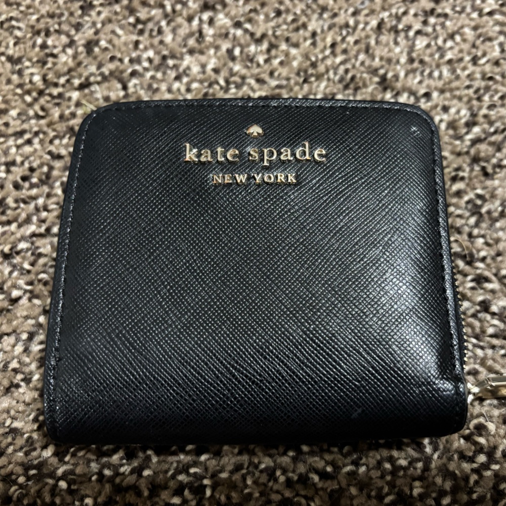 Kate Spade Black Key & Card Holder Sleek Design